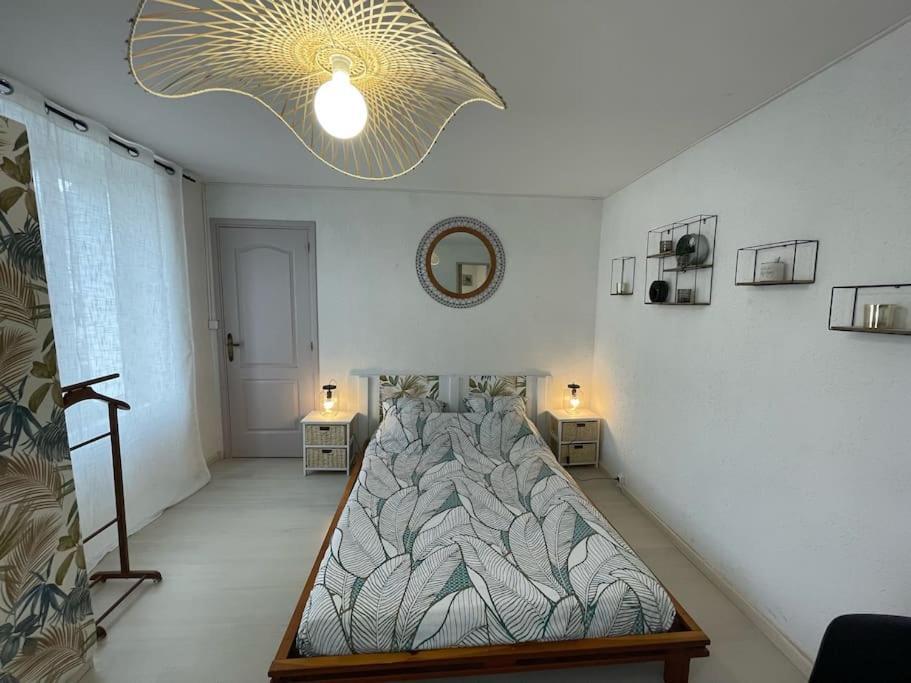 Appartement Chaleureux Au Calme Proche Du Chateau Mauleon Ngoại thất bức ảnh